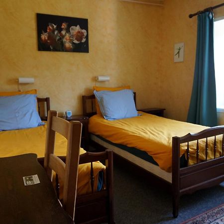 Les Neuf Bouleaux Bed & Breakfast Job ภายนอก รูปภาพ